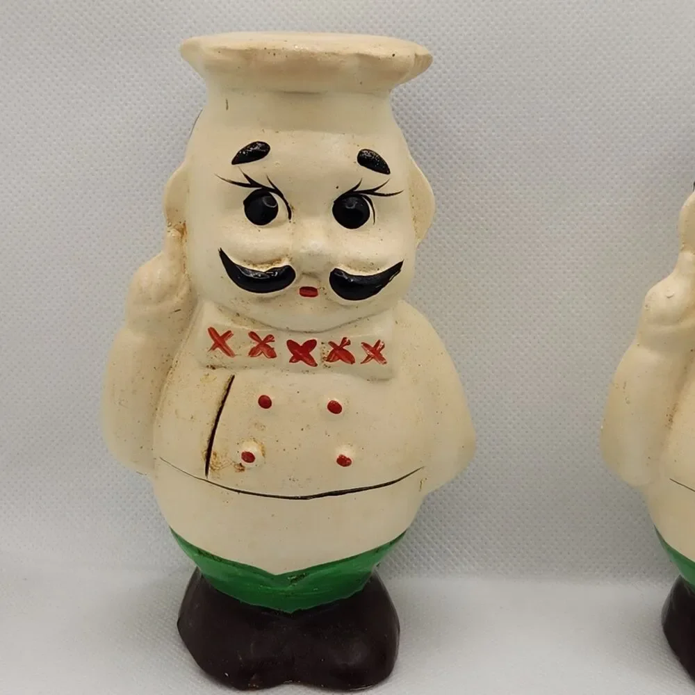 Vintage Italian Chef Oversized Salt And Pepper Shakers w/ Stoppers 5.5 in